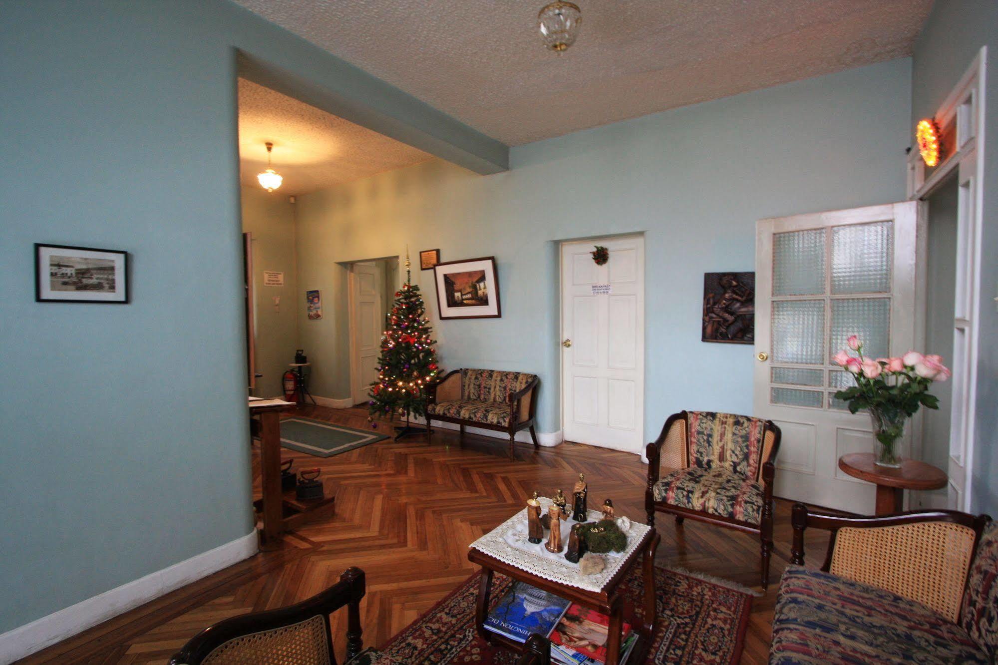 Hostal Travellers Quito